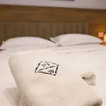 Villa313 Szálloda Tirana