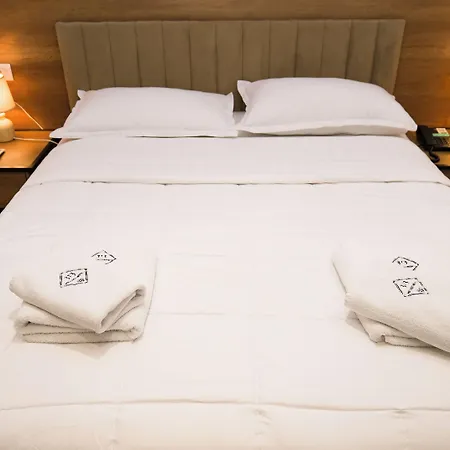 Villa313 4*